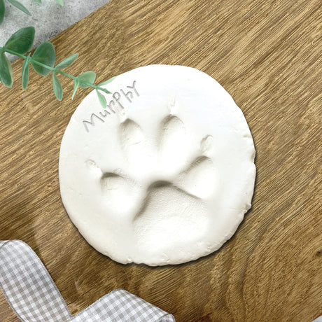 https://cdn.shopify.com/s/files/1/0589/7378/2073/files/Clay_6d7a82a5-884d-401f-96df-e7a5a20824f2.jpg?v=1704974783